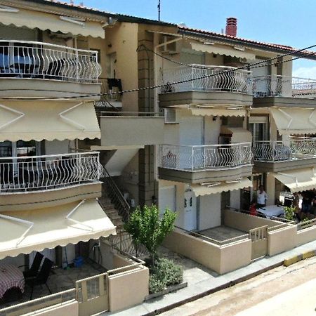 Ofrinio Central Apartments エクステリア 写真