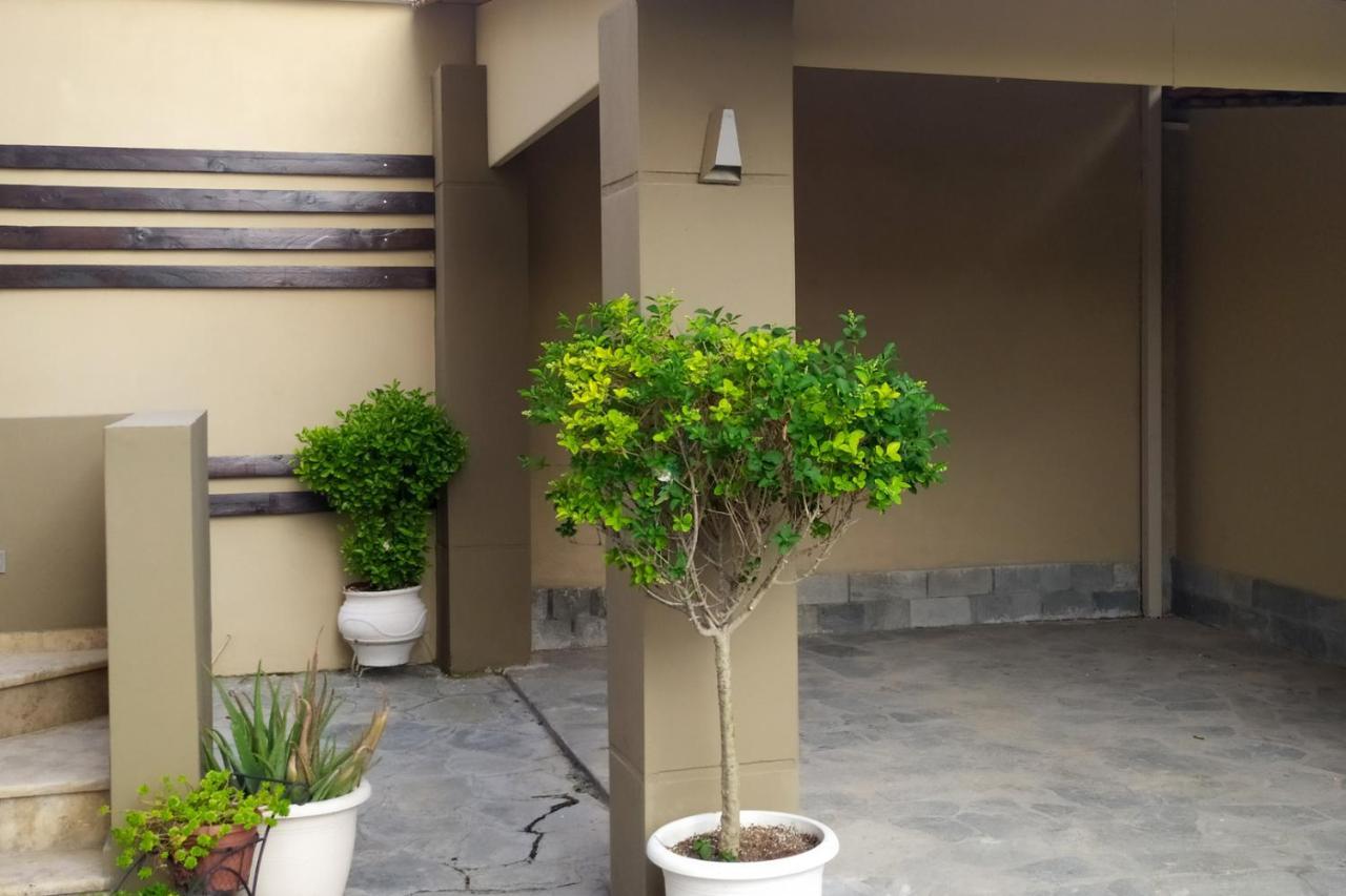 Ofrinio Central Apartments エクステリア 写真