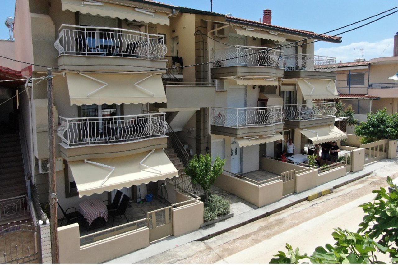 Ofrinio Central Apartments エクステリア 写真