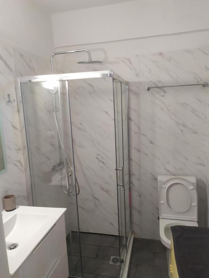 Ofrinio Central Apartments エクステリア 写真
